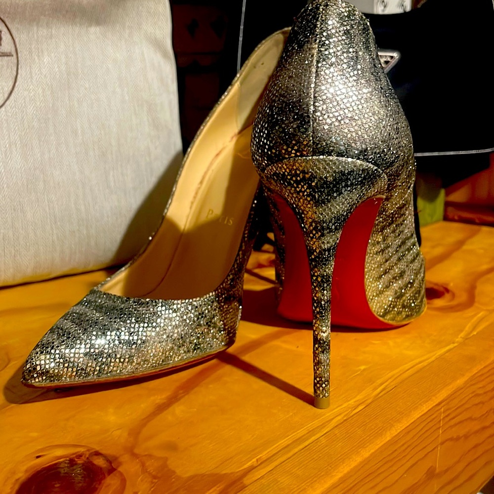 classic used shoes almost new